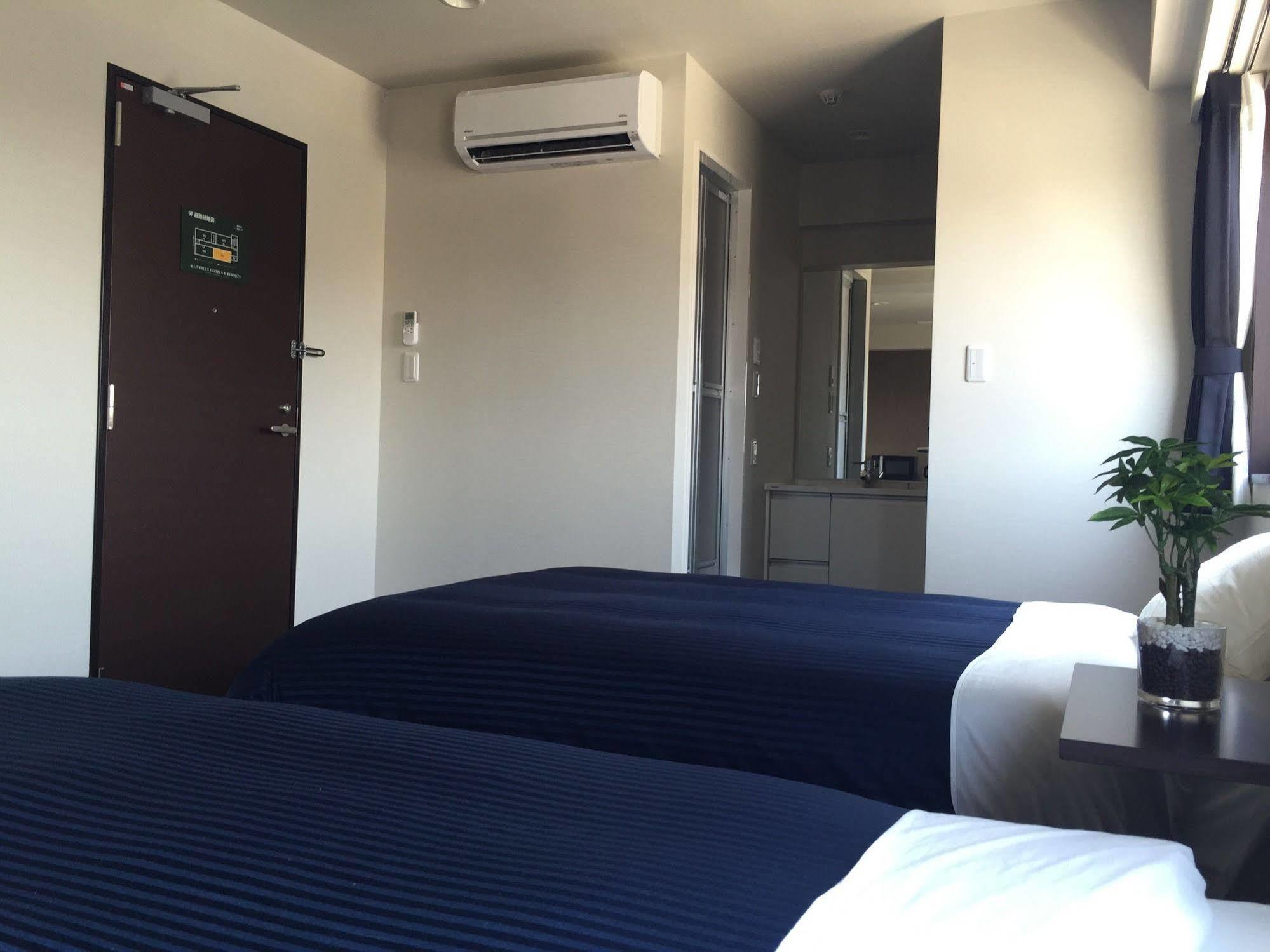 Hotel Livemax Kasai Ekimae Tokyo Exterior photo
